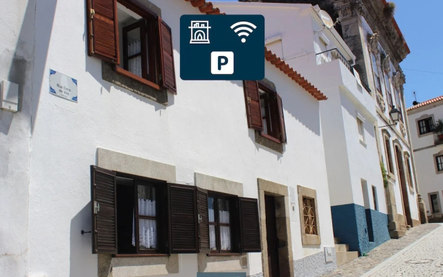 Casa Típica do Douro Vinhateiro, by Izibookings