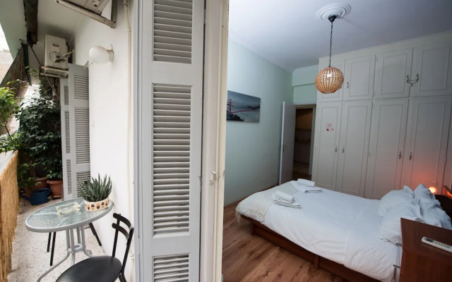 Athinian Apartment Veikou