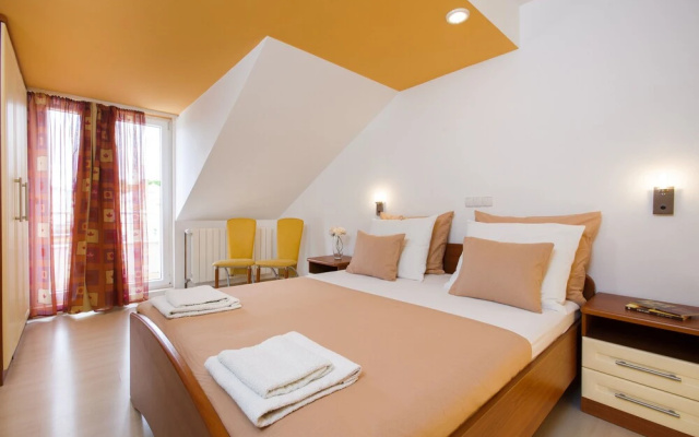 Room-cosy and Modern Family Apartment fo