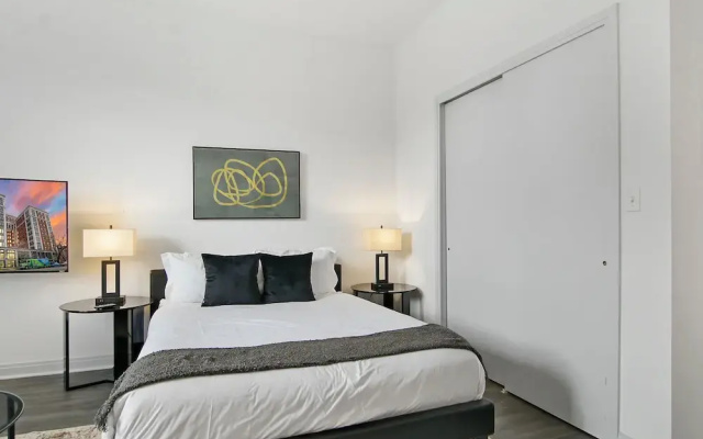 Chic Studio - Del Prado 418