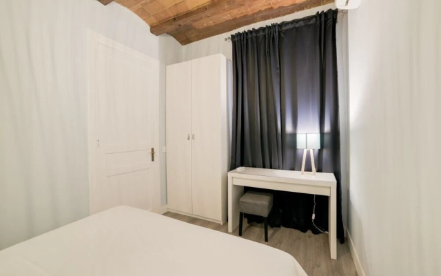 Modern & Chic 2 Bed Apt in Lesseps