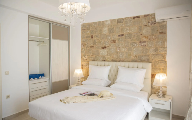 G&K Stone Suites