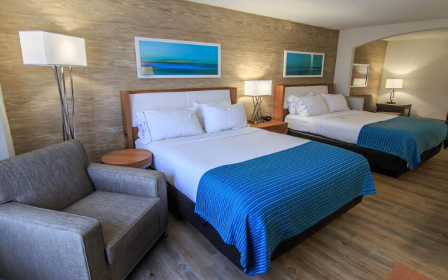 Holiday Inn Express & Suites Farmington by IHG