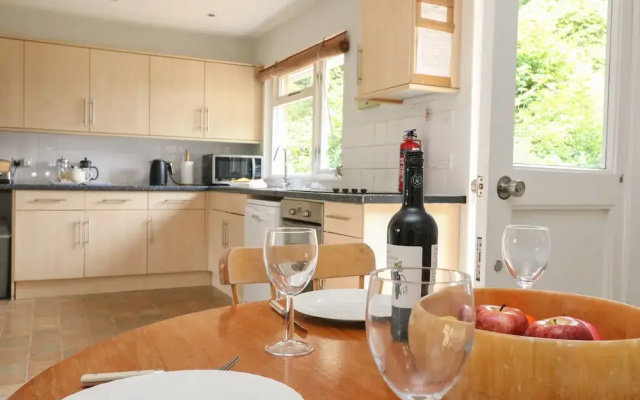 Woodlands Cottage