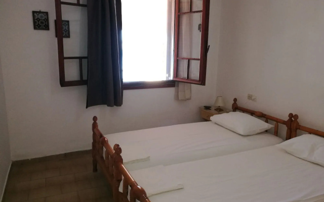 Alekos Beach Houses-Jerasimo