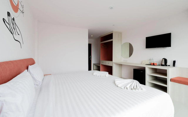 Moon Budget Hotel