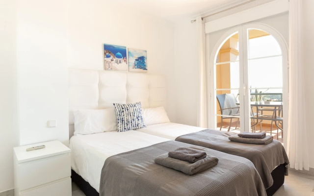 Apartamentos Señorio de Aloha