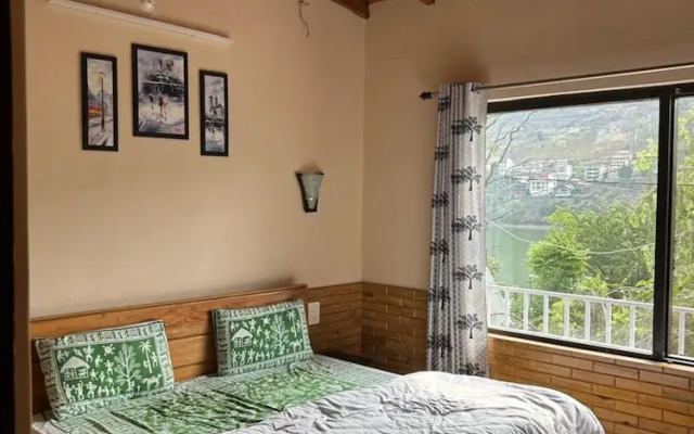 Kiran Homestay Naukuchia Tal Rd