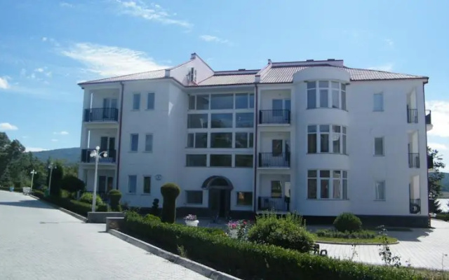 Bazaleti Lake