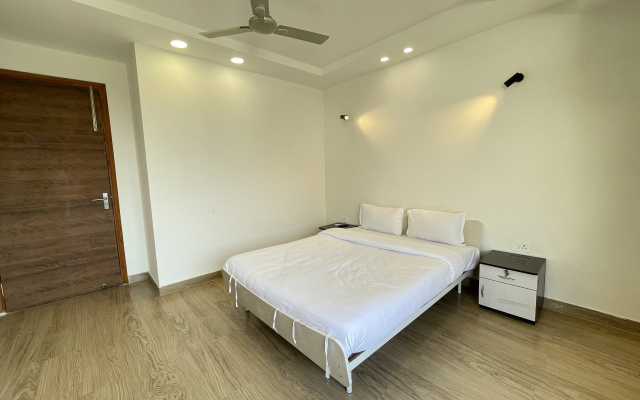 Private 3Bhk Apartment In Ardeecity By Bedchambers