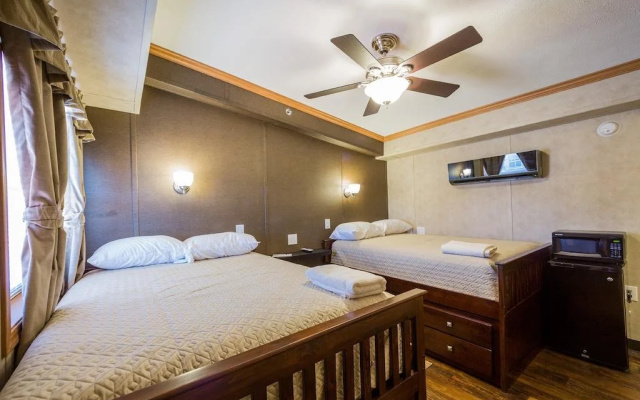 Karnes County Lodge
