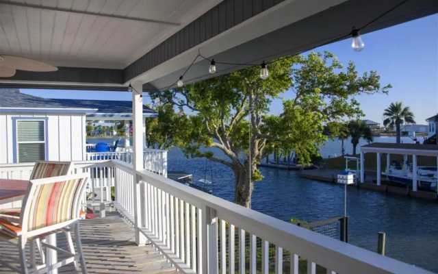 Bayside Blessing by Miss Kitty’s