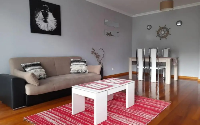 Stunning Apartment With 3 Mins Santa Cruz Beach