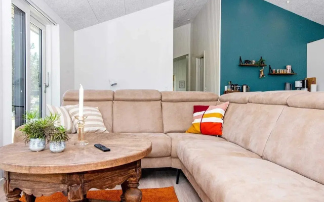 6 Person Holiday Home in Romo