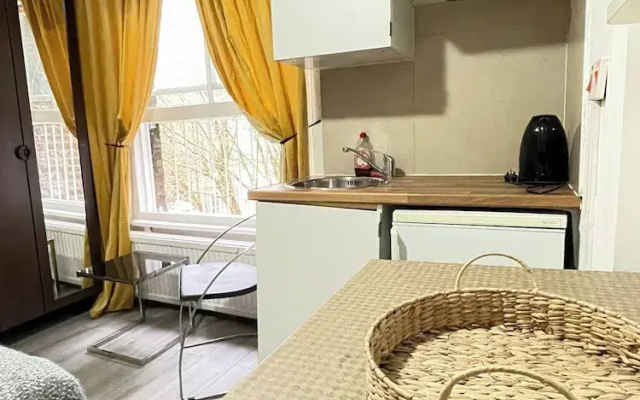 Studio Sleeps 2 With Internet Access