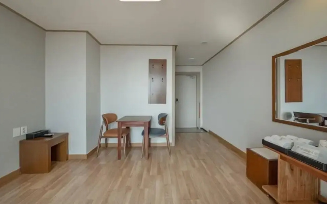 Daecheon Mud Beach Hotel