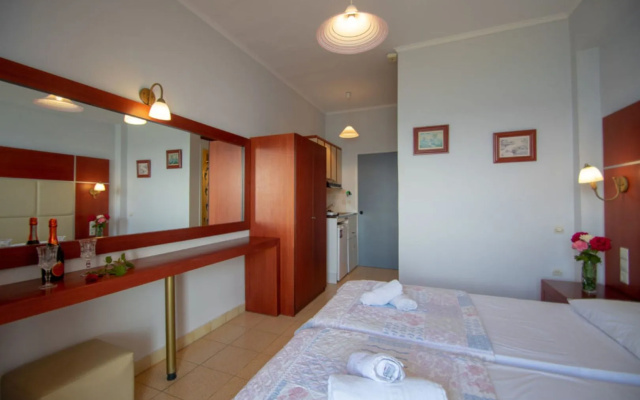 Agoulos Beach Hotel