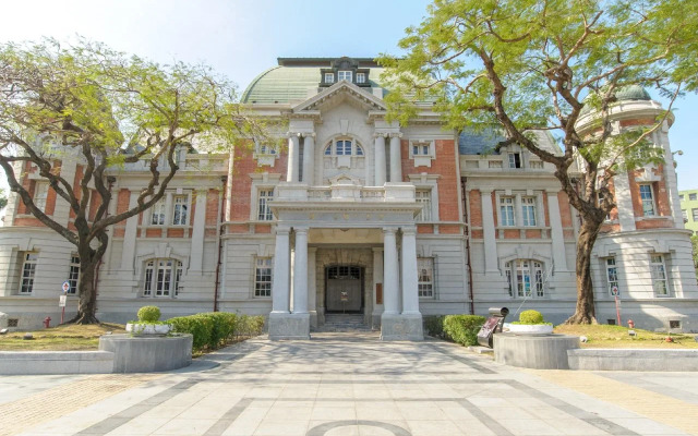Zhengxing Yenping Apartment