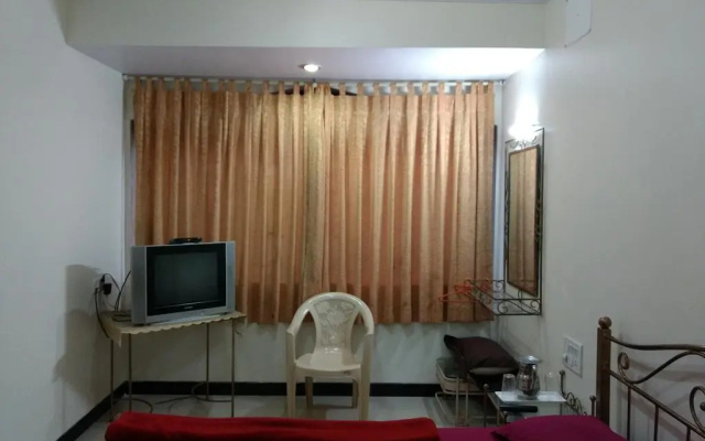 Hotel Shanti Palace