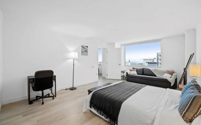 CozySuites Seaside Condo: 2BR3BA Condo Showboat