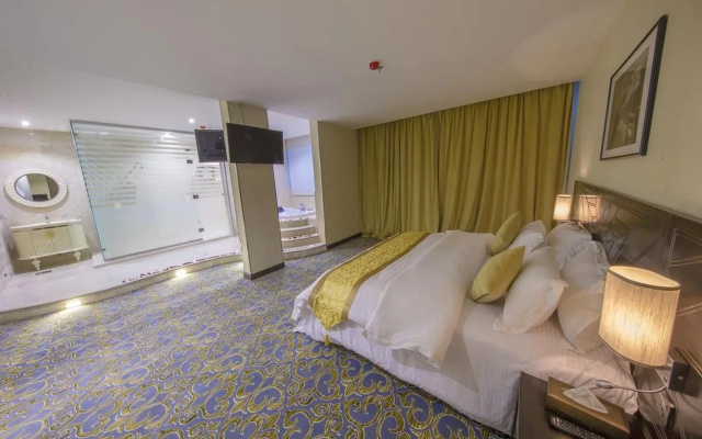 Rollins Hotel