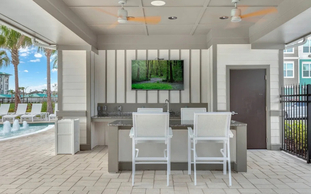 SeaWorld - Disney Apartments by NUOVO
