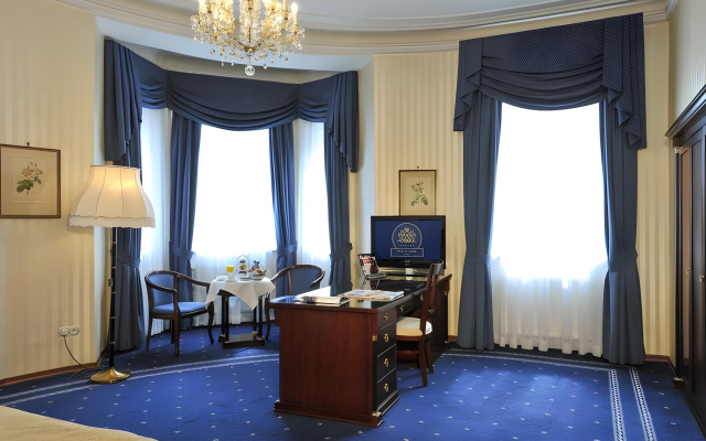 Ambassador Hotel