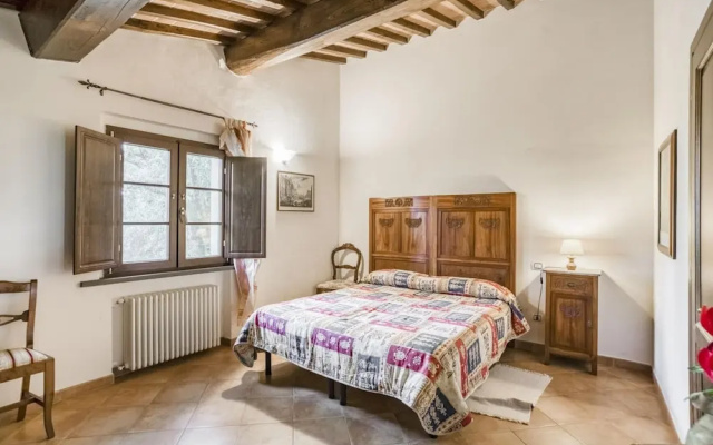 Mansion in Citerna With Pool & Terrace