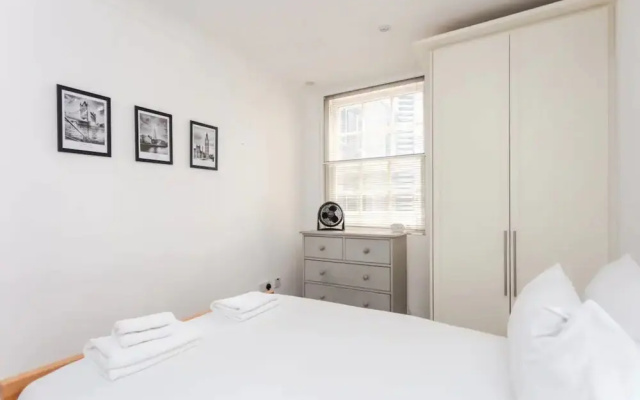 Homely 2 Bedroom Flat Near Embankment Station