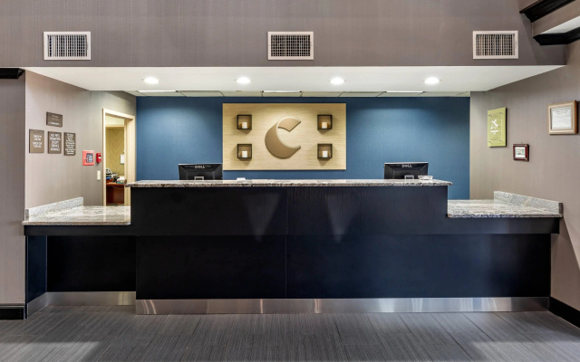 Comfort Inn & Suites Pauls Valley - City Lake