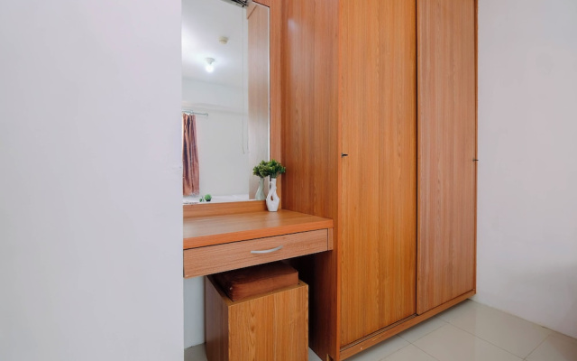 Serene And Warm 2Br At Apartment Bassura City