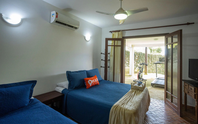 Casa Duplex Em Manguinhos Com Piscina | E 266