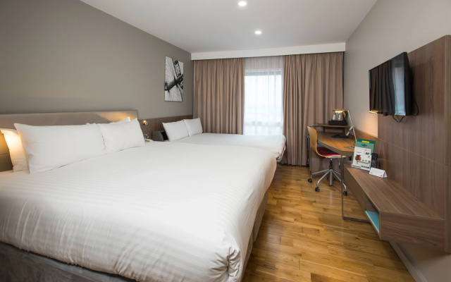 Holiday Inn London - West by IHG