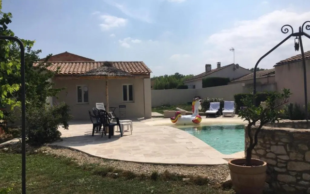 Coquet 2 pièces au calme avec piscine (2/4 pers)