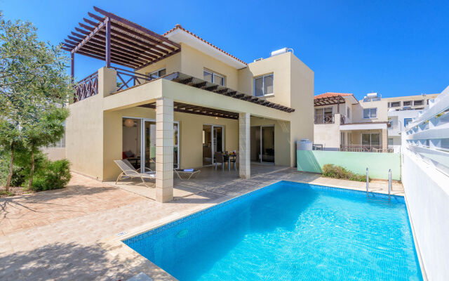 Отель Konnos Beach Villa 3 вид на фасад