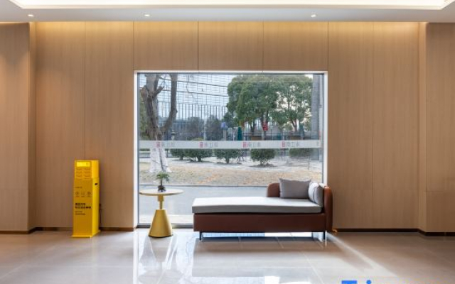 Mujiangnan Hotel (Taizhou Medical City Oriental Town Branch)