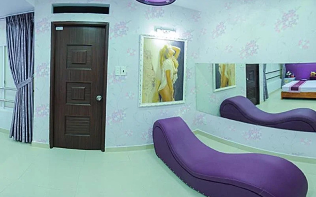 Tigon Love Hotel