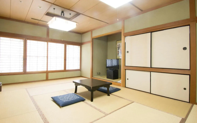 Kanonji Grand Hotel
