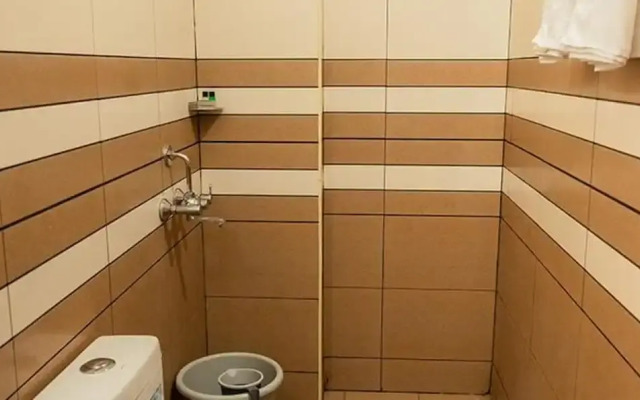 Fabhotel Jk Grand