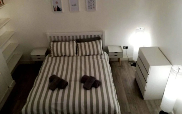 Charming Euston Apartments