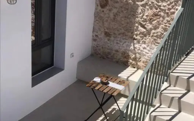 Lithos Retreat 2(ΛΙTHOS Retreat)