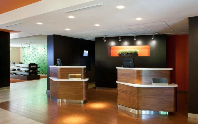 Courtyard Sacramento Airport Natomas