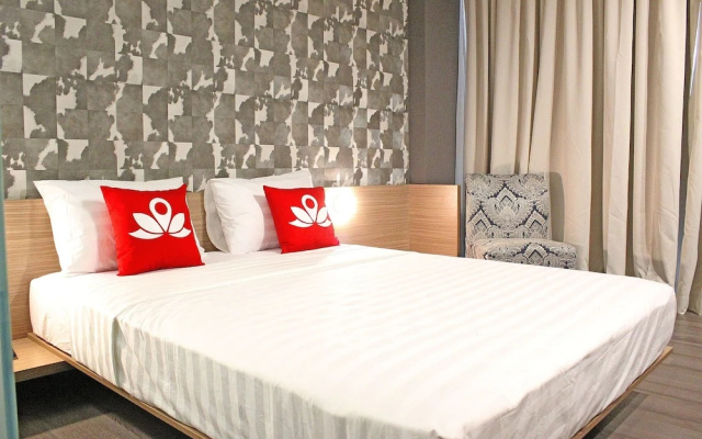 ZEN Premium Sampoerna Strategic Square