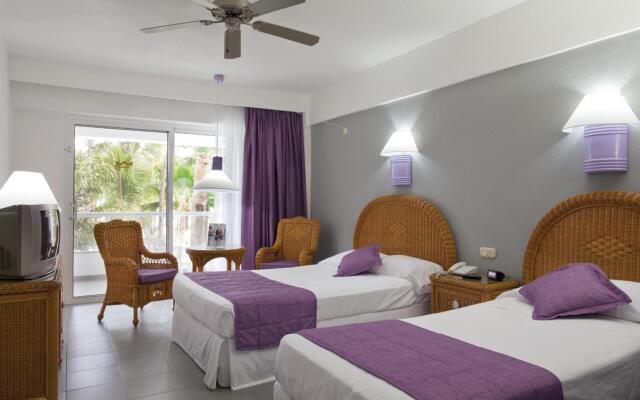 Отель Riu Naiboa All Inclusive Доминикана, Пунта Кана - 1 отзыв об отеле, цены и фото номеров - забронировать отель Riu Naiboa All Inclusive онлайн комната для гостей