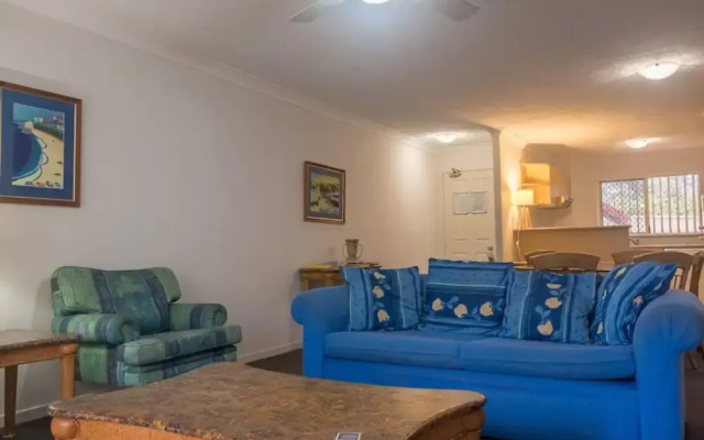 Beach Resort Ground Unit With Parking