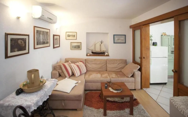 Apartment Marija-15m from the sea