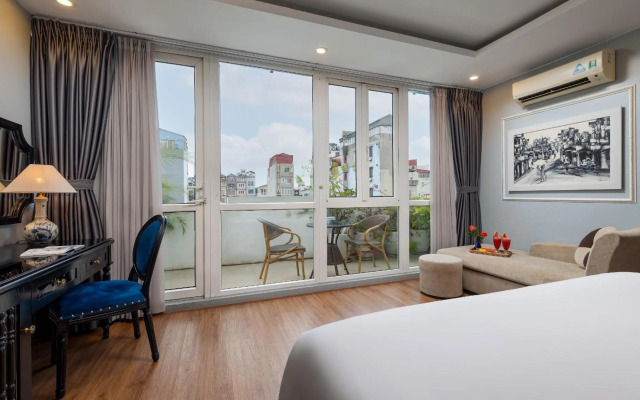 Golden Legend Diamond Hotel	