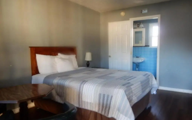 Brown's Motel Aberdeen