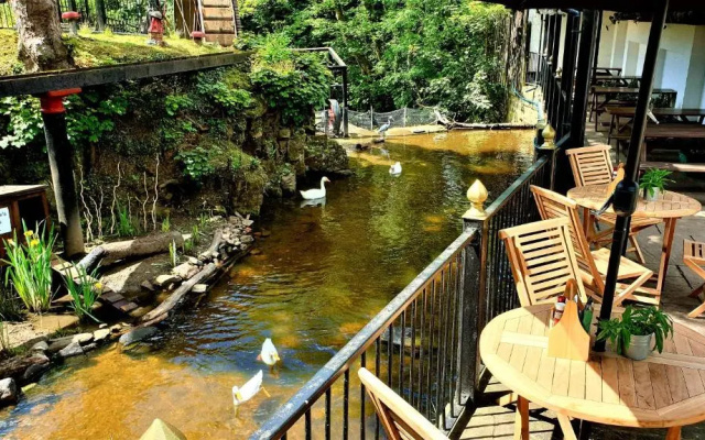 The Little Mill Inn