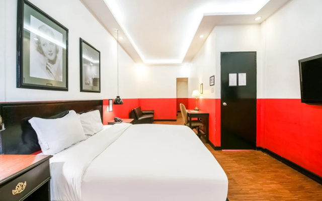 OYO 768 Morning Star Hotel